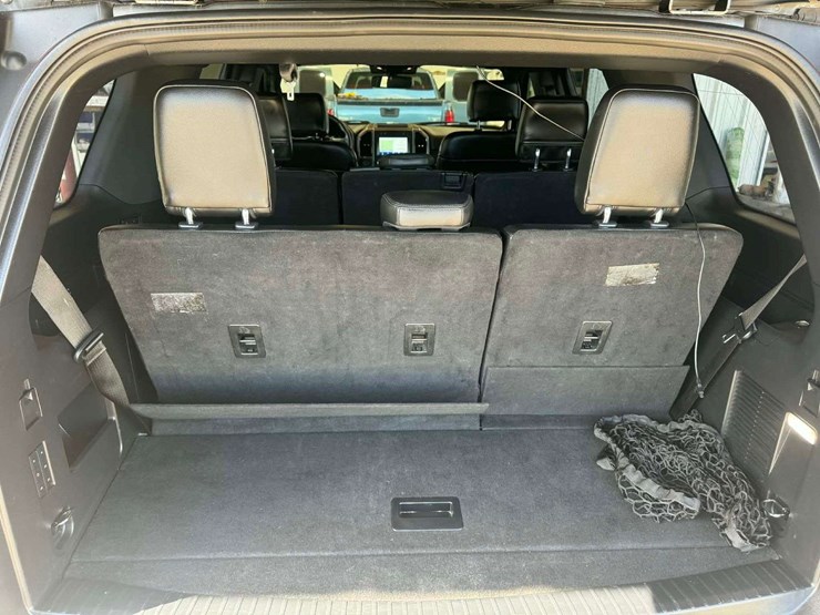 2018-ford-expedition-xlt-image-16