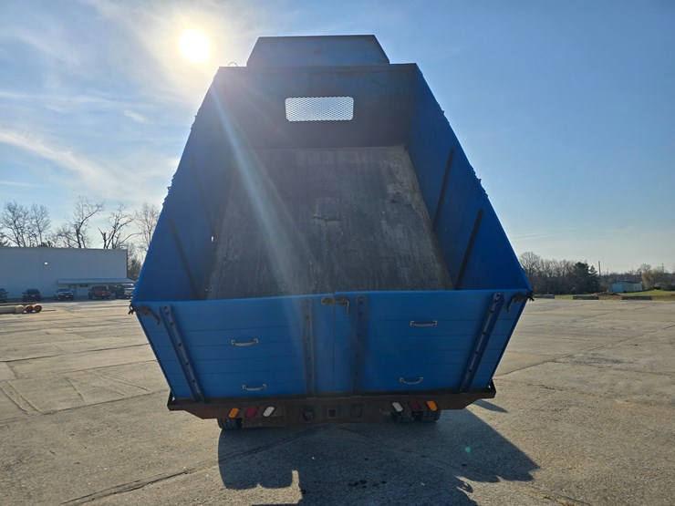 2016-ford-f550-image-27