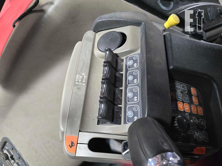 2016-case-ih-magnum-310-cvt-image-20