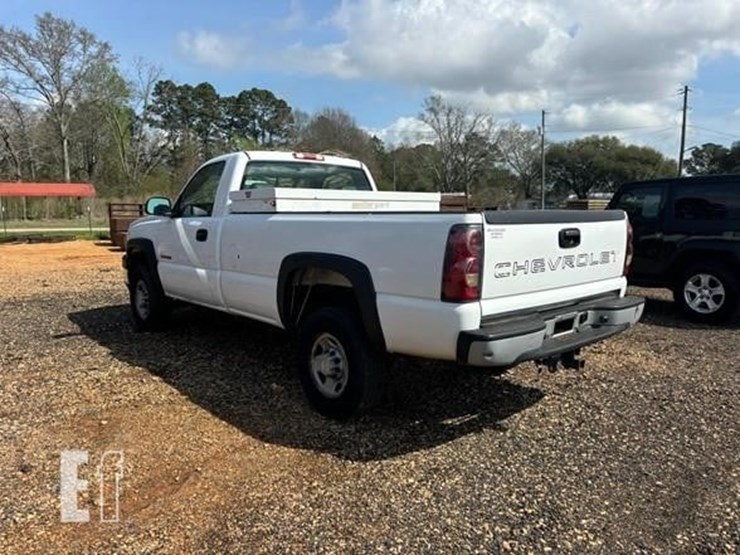 2006-chevrolet-2500-image-7