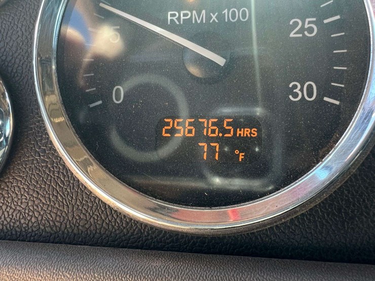 2012-peterbilt-386-image-41