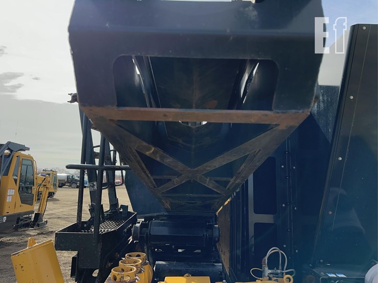 2017-vermeer-navigator-d100x140-series-iii-image-35