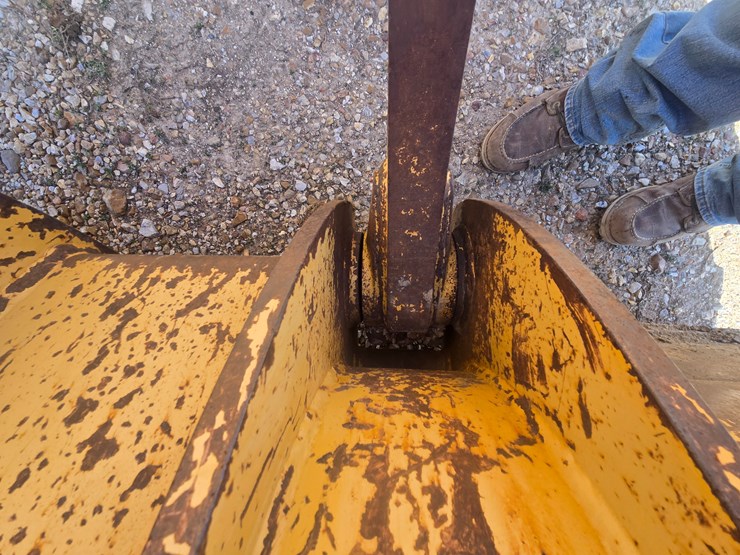 2004-deere-755c-image-76