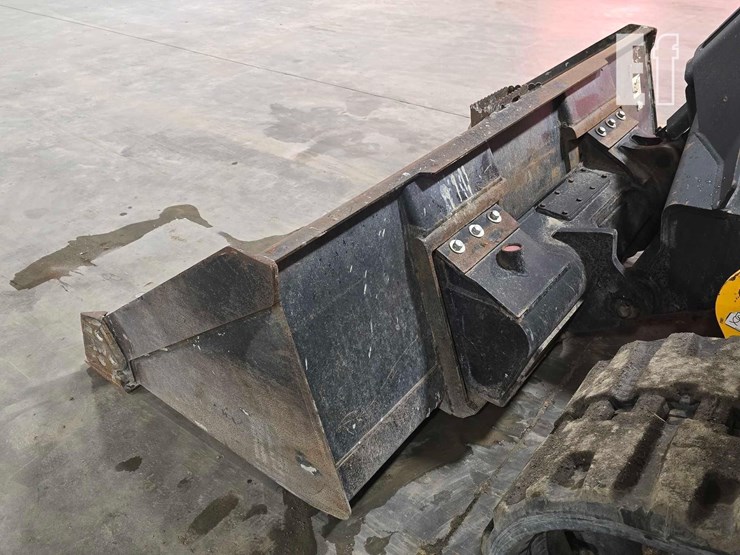 2021-jcb-3ts-8t-image-12