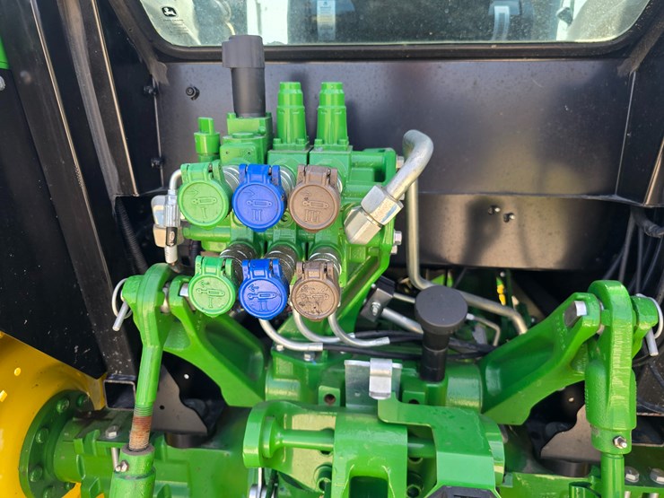 #22600-•-2024-john-deere-5090-tractor-image-31