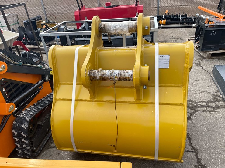 caterpillar-320-image-5