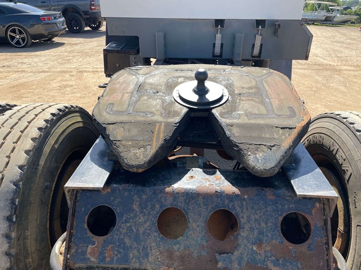 2003-sterling-sc8000-image-15