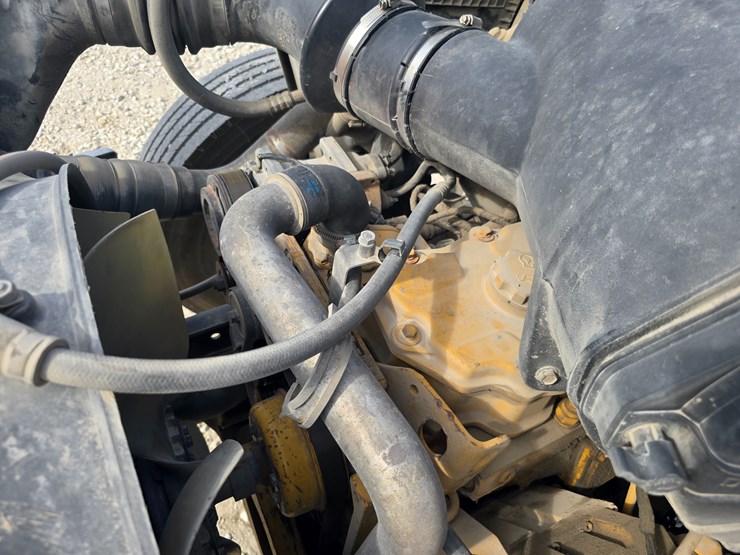 2004-ford-f650-image-60