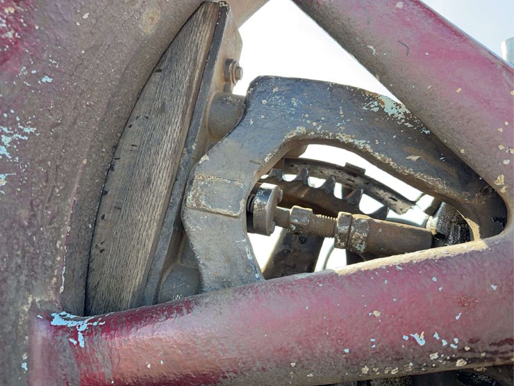 1910-advance-rumely-steam-traction-engine-image-42