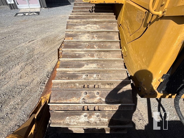 2016-caterpillar-d6t-lgp-image-39