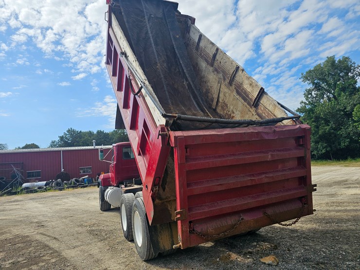 1998-mack-rd688s-image-60