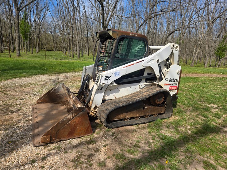 2010-bobcat-t650-image-4