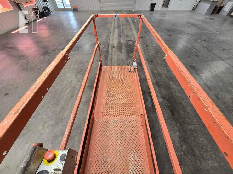 2017-skyjack-sjiii3226-image-10