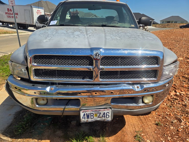 2000-dodge-ram-3500-image-24