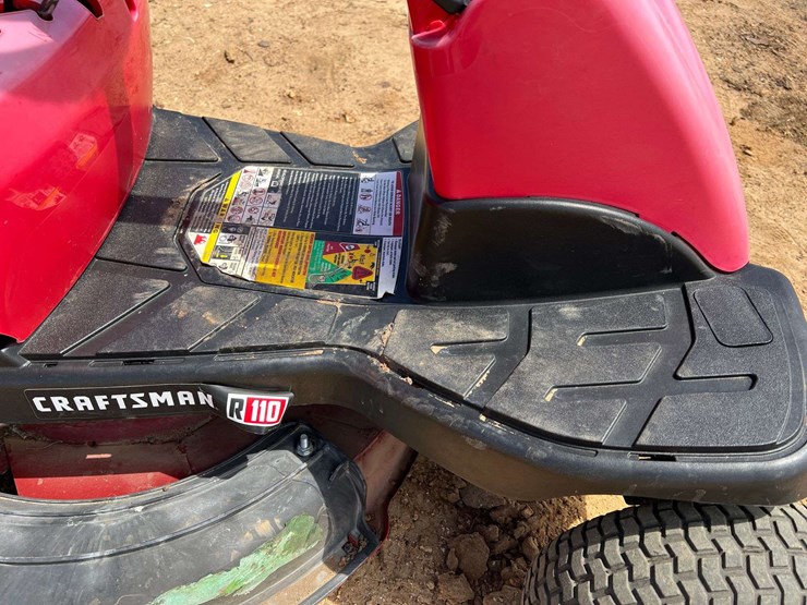 craftsman-r110-30"-riding-lawn-mower-image-13