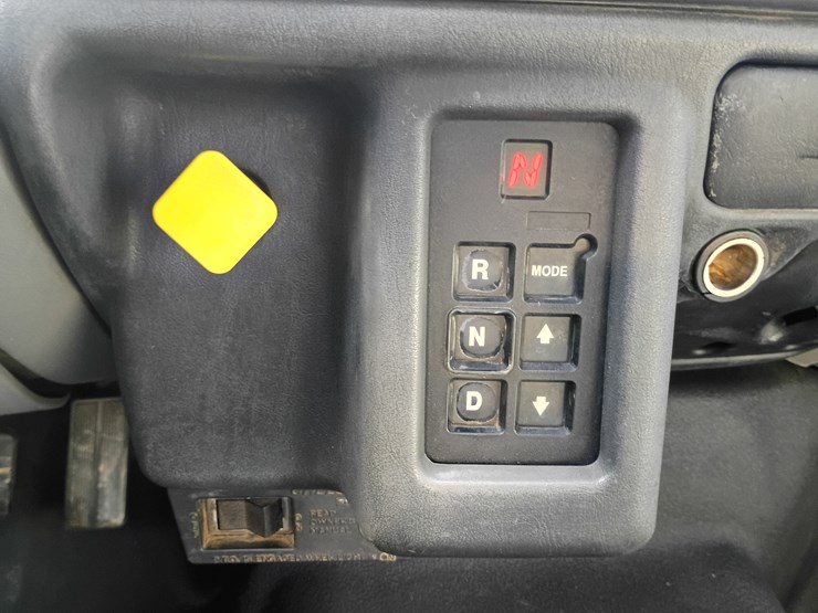 2005-ford-f750-image-55