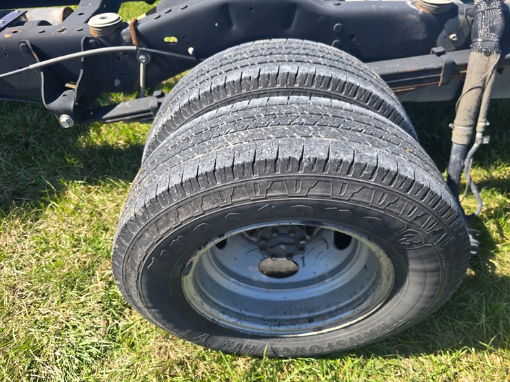 2016-ford-e450-image-39