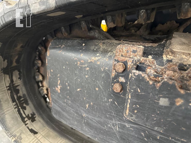 2020-jcb-3ts-8t-image-25