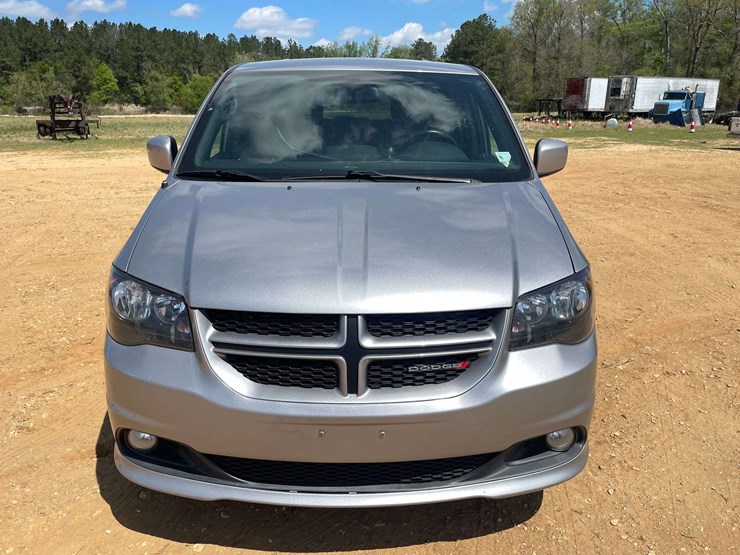 2019-dodge-grand-caravan-gt-image-5