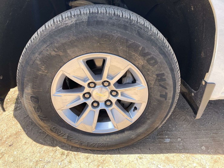 2019-chevrolet-silverado-1500-image-19