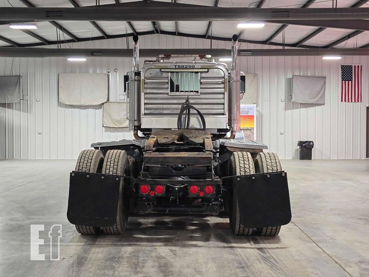 2004-international-paystar-5900-image-8