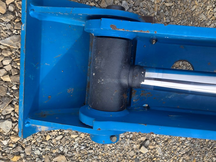 2015-genie-gth1056-image-70