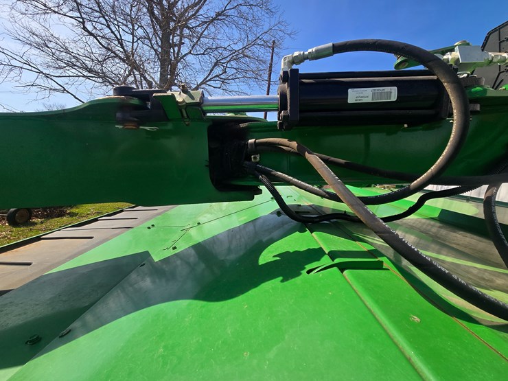 john-deere-630-image-39