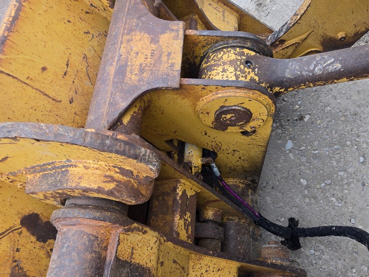 2001-caterpillar-963c-image-65