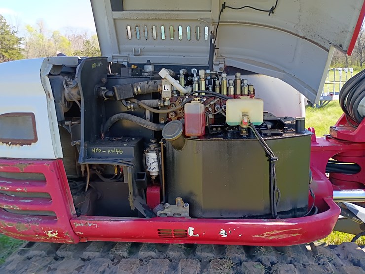 2011-takeuchi-tb285-image-24