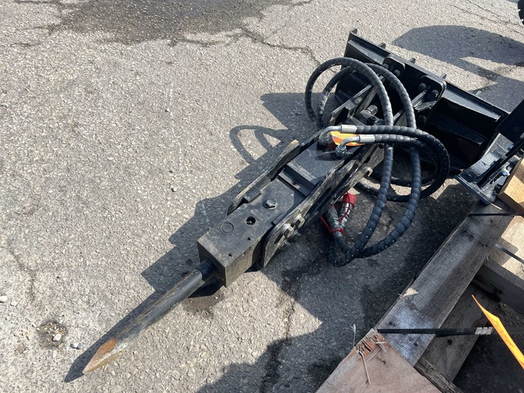 #7058-•-unused-giyi-mini-skid-steer-hydraulic-hammer-(o10)-image-4