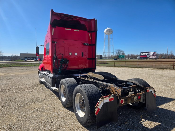 2014-international-prostar-image-14