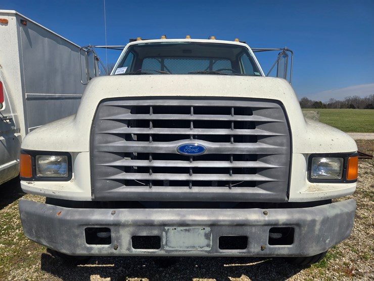 1997-ford-f700-image-15