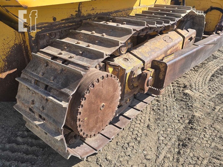 2006-deere-750j-image-40