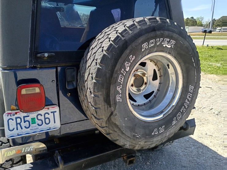 1993-jeep-wrangler-image-59