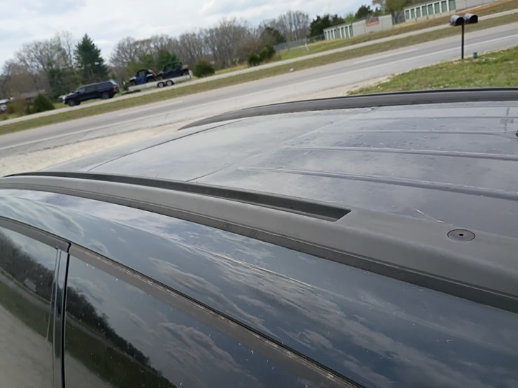 2011-chevrolet-traverse-image-69