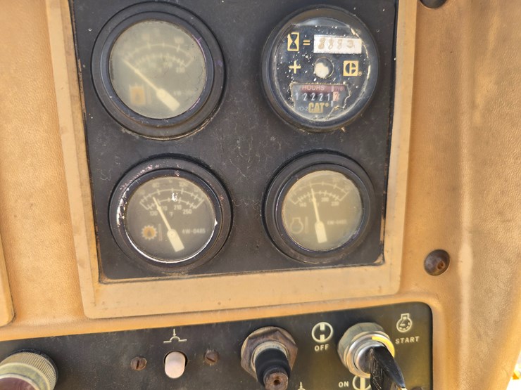 1970-caterpillar-d8l-image-97