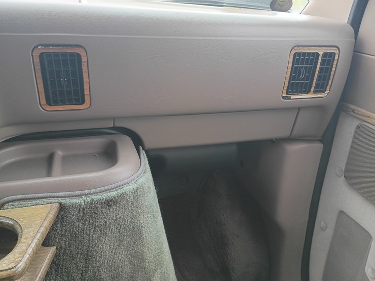 1992-ford-e150-image-42