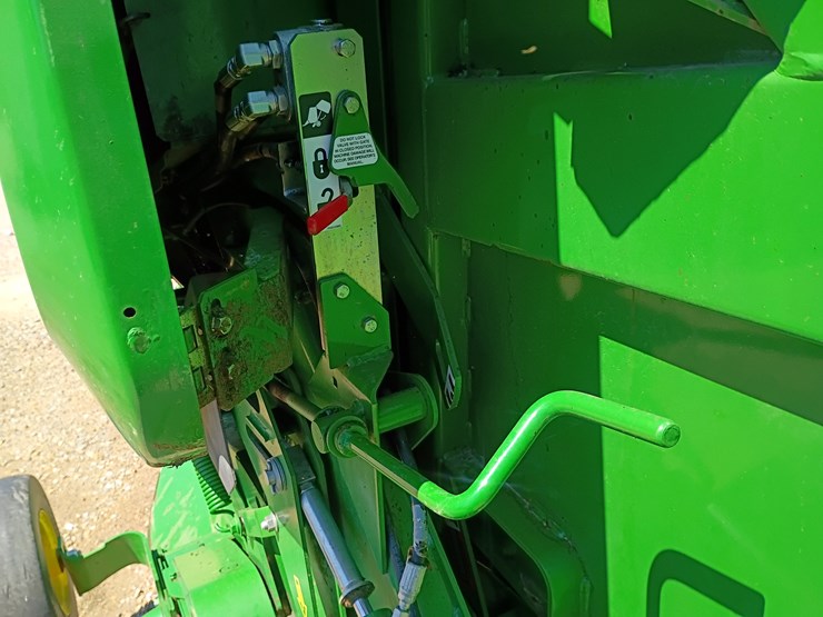 2023-john-deere-450m-image-26