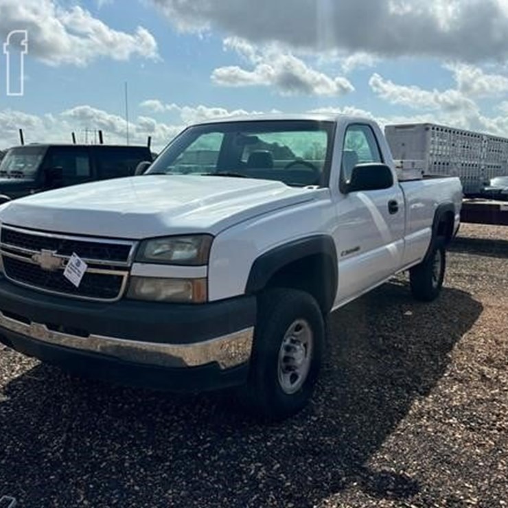 2006 CHEVROLET 2500