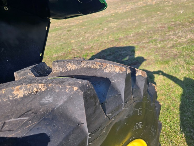 2016-john-deere-6110m-image-40