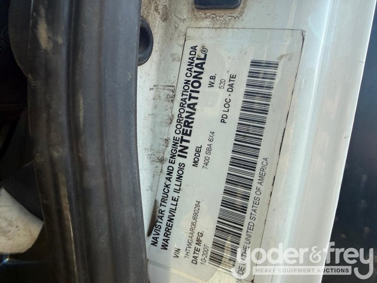 2008-international-7400-image-3