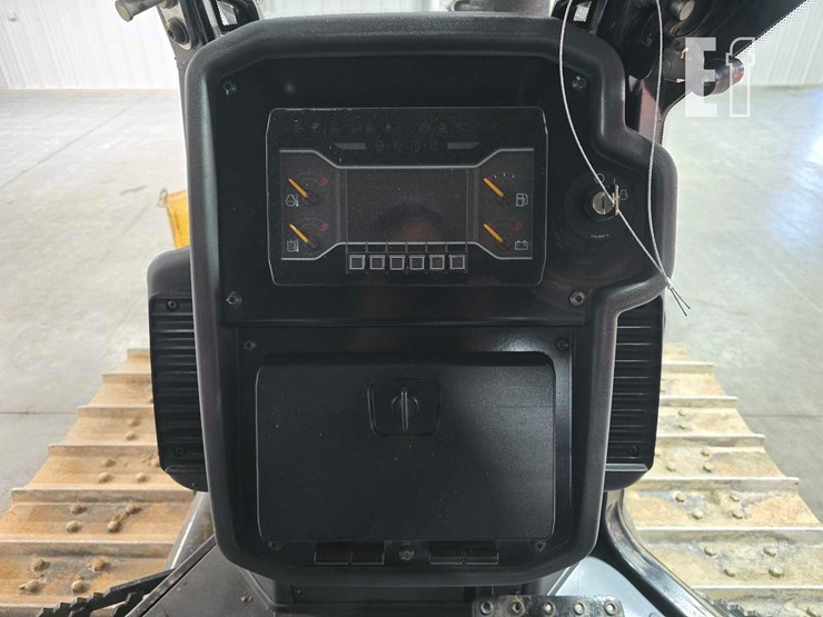 2022-caterpillar-d3-image-16