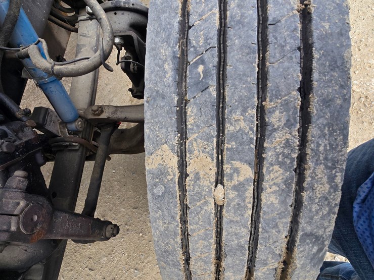 2000-peterbilt-379-image-38