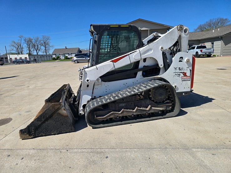 2020-bobcat-t770-image-4
