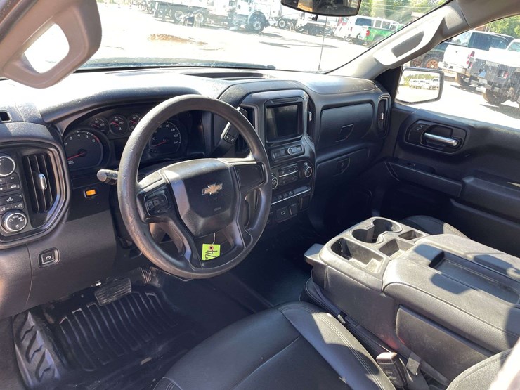 2019-chevrolet-silverado-1500-image-11