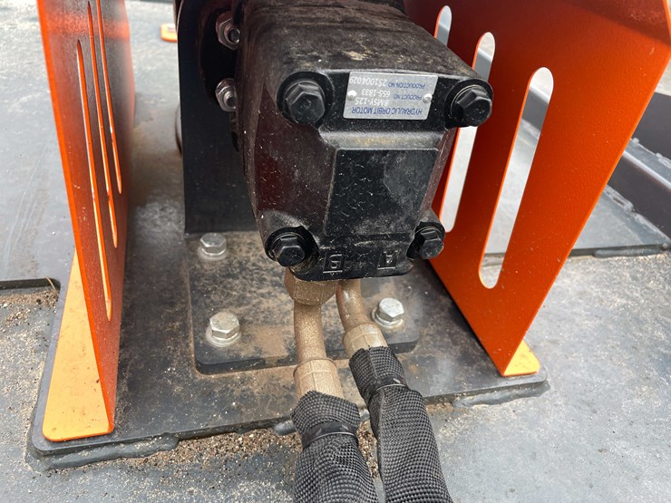 #7038-•-unused-handy-72"-skid-steer-brush-cutter-(o10)-image-8