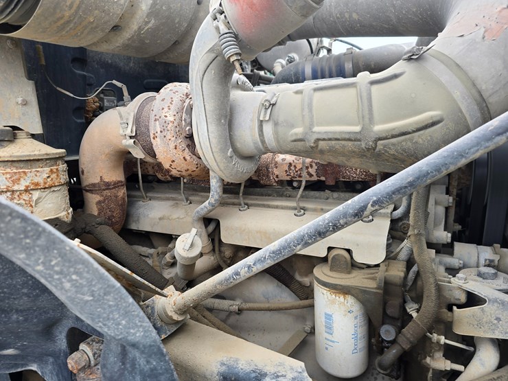 #22591-•-2007-mack-cv713-granite-roll-off-truck-image-32