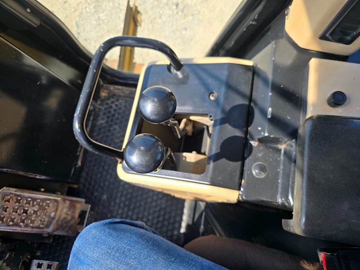 1996-caterpillar-953c-image-108