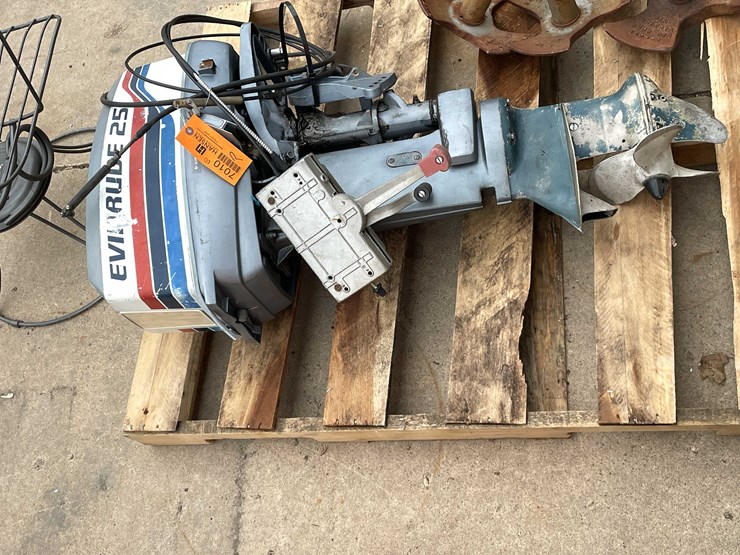 #7010-•-25-hp-evinrude-(o3)-image-1