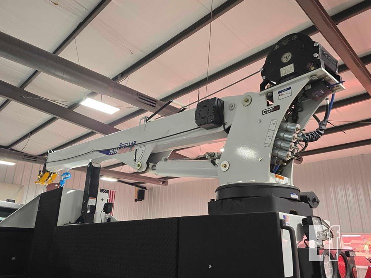 2024-ford-f550-sd-image-17